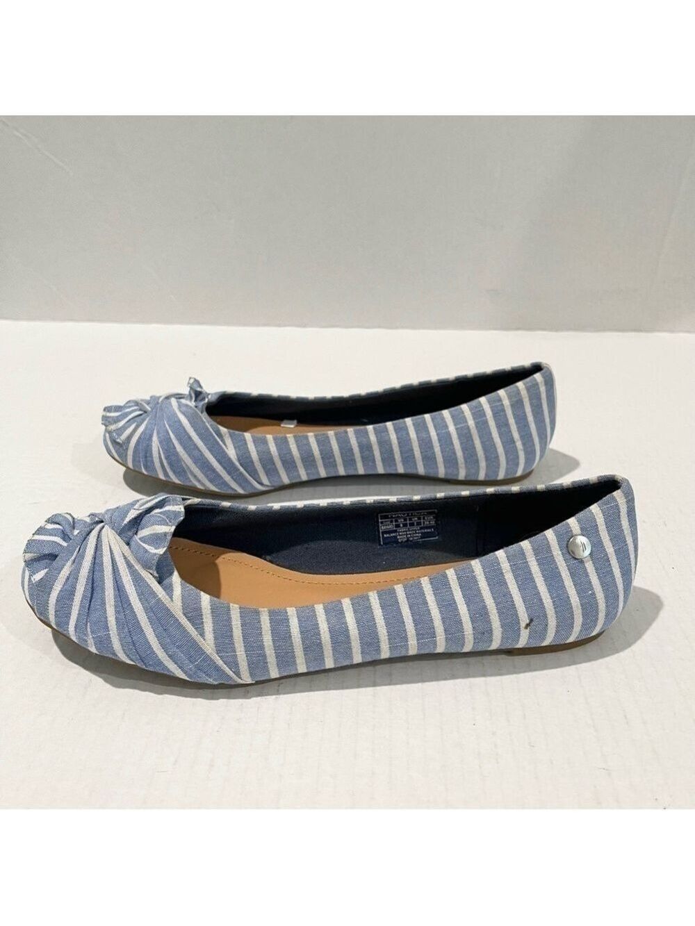 Women’s Nautica Blue & White Stripe Lightweight Flats Size 9 US! - Picture 3 of 10